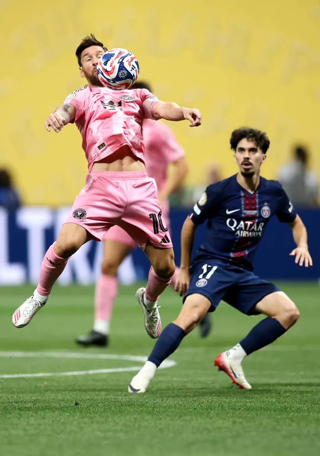 开云-关键时刻葡超传出新动向；巴黎圣日耳曼遗憾出局；管理层表态——质疑声仍在；赛程密集仍需轮换